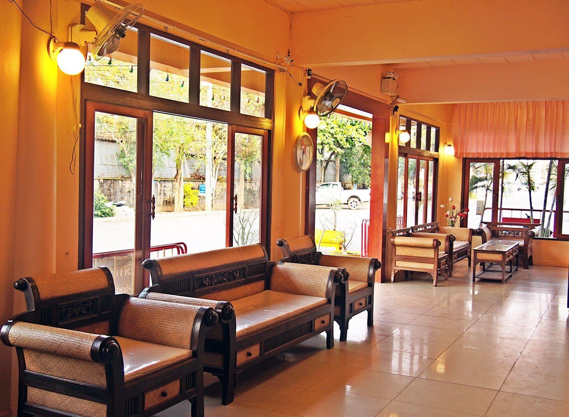 U-Sa Family Hotel Τσιάνγκ Μάι Εξωτερικό φωτογραφία